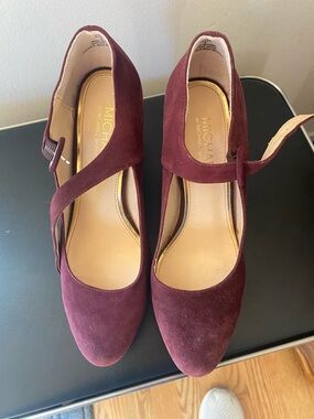 Michael Women's Burgundy Suede Mary Jane Pumps